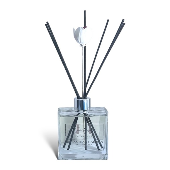 Botanical Garden Reed Diffuser | Fresh Floral Home Fragrance | 7 oz Long-Lasting - Picture 7 of 8